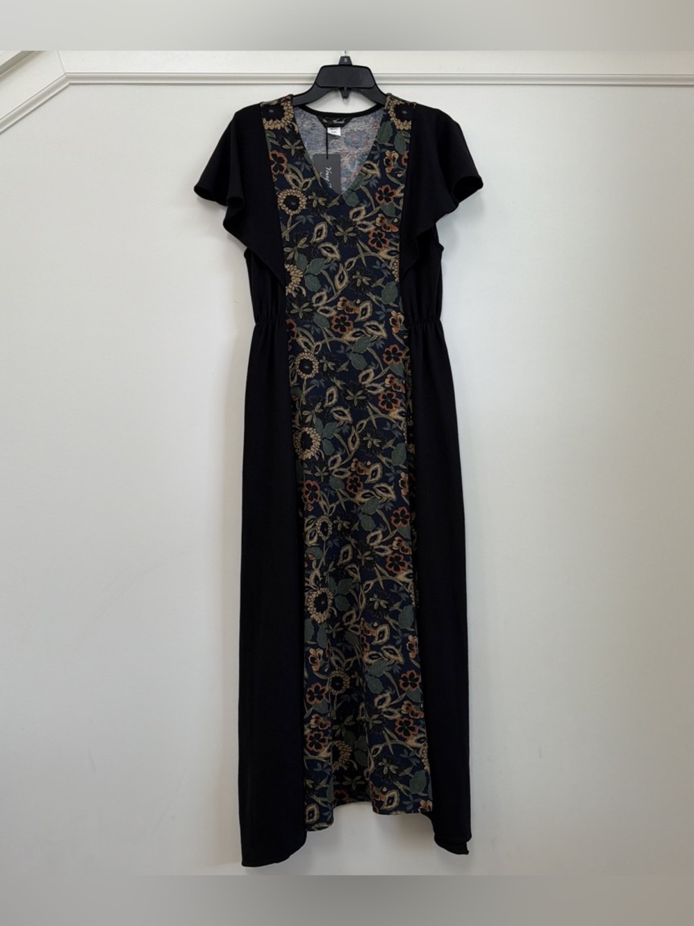 Young Threads Black Knit Navy Floral Panel Flutter Sleeve Maxi Dress NWT S